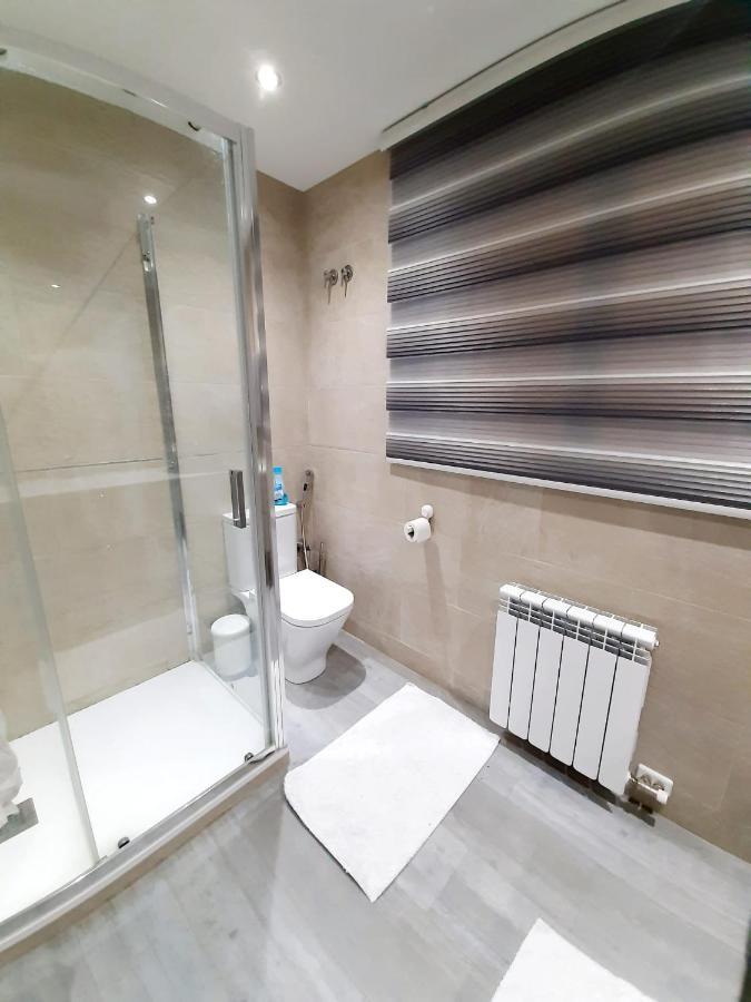 Nur Apartment ตาราสซา ภายนอก รูปภาพ